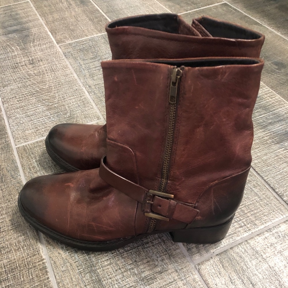 [Adam Tucker] Leather Boots